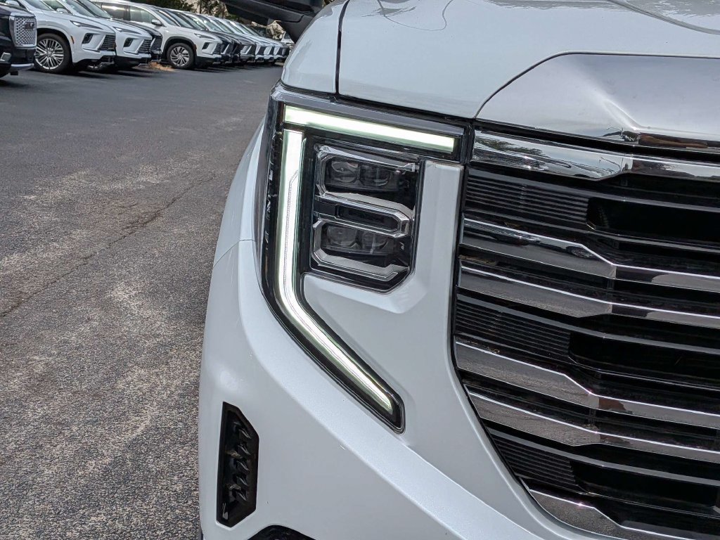 New 2026 GMC Sierra 1500 SLT w/ SLT Premium Plus Package AWD/4WD image 9
