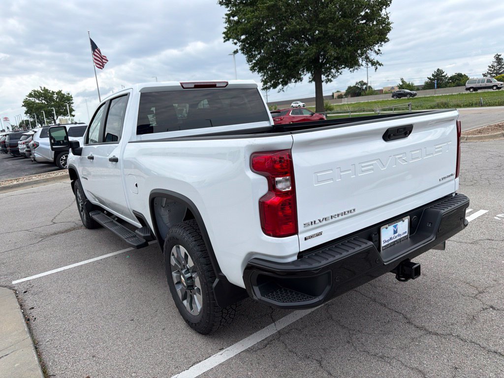 New 2026 Chevrolet Silverado 2500 Custom w/ Custom Value Package AWD/4WD image 5