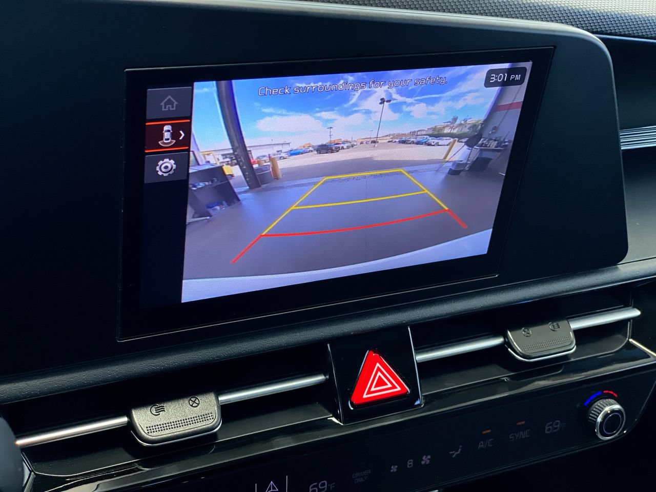 Certified 2025 Kia Niro LX FWD image 25