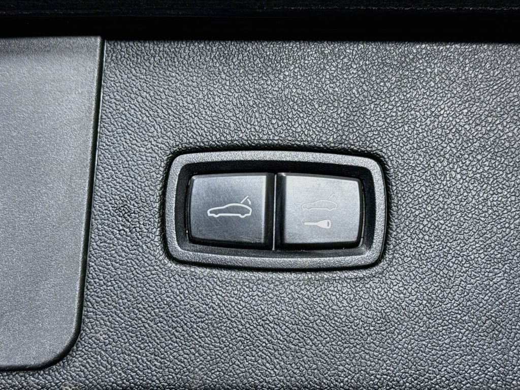 Used 2019 Porsche Cayenne AWD/4WD image 34