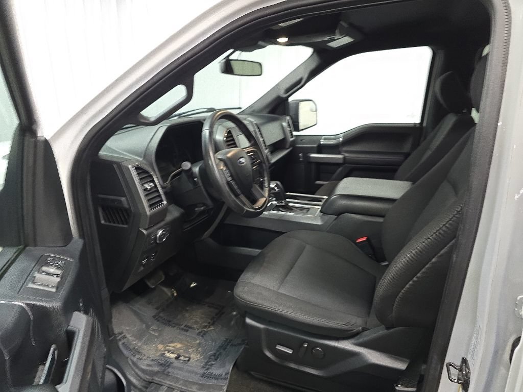 Used 2020 Ford F150 XLT w/ Equipment Group 302A Luxury AWD/4WD image 28