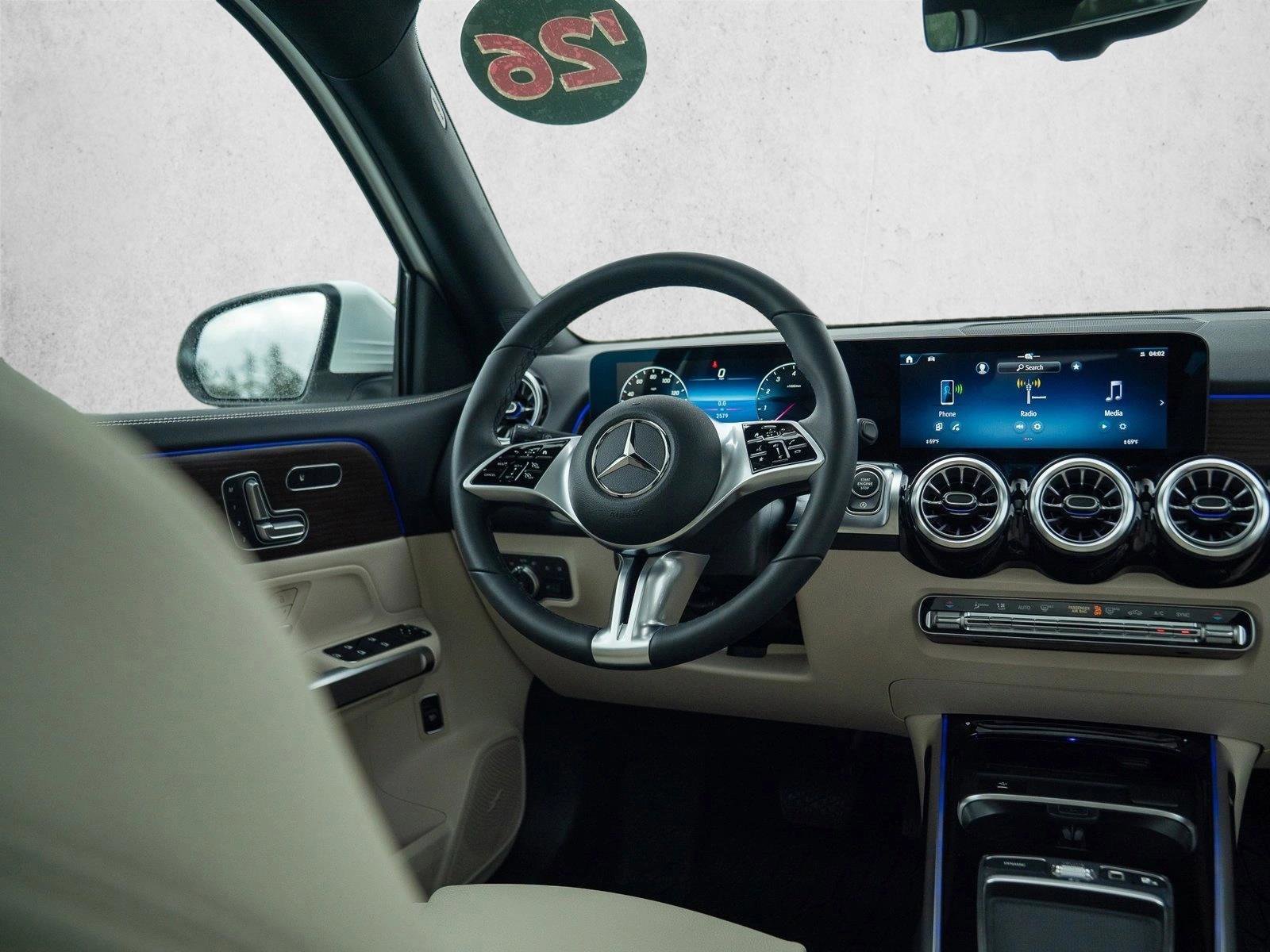 Certified 2026 Mercedes-Benz GLB 250 4MATIC image 18