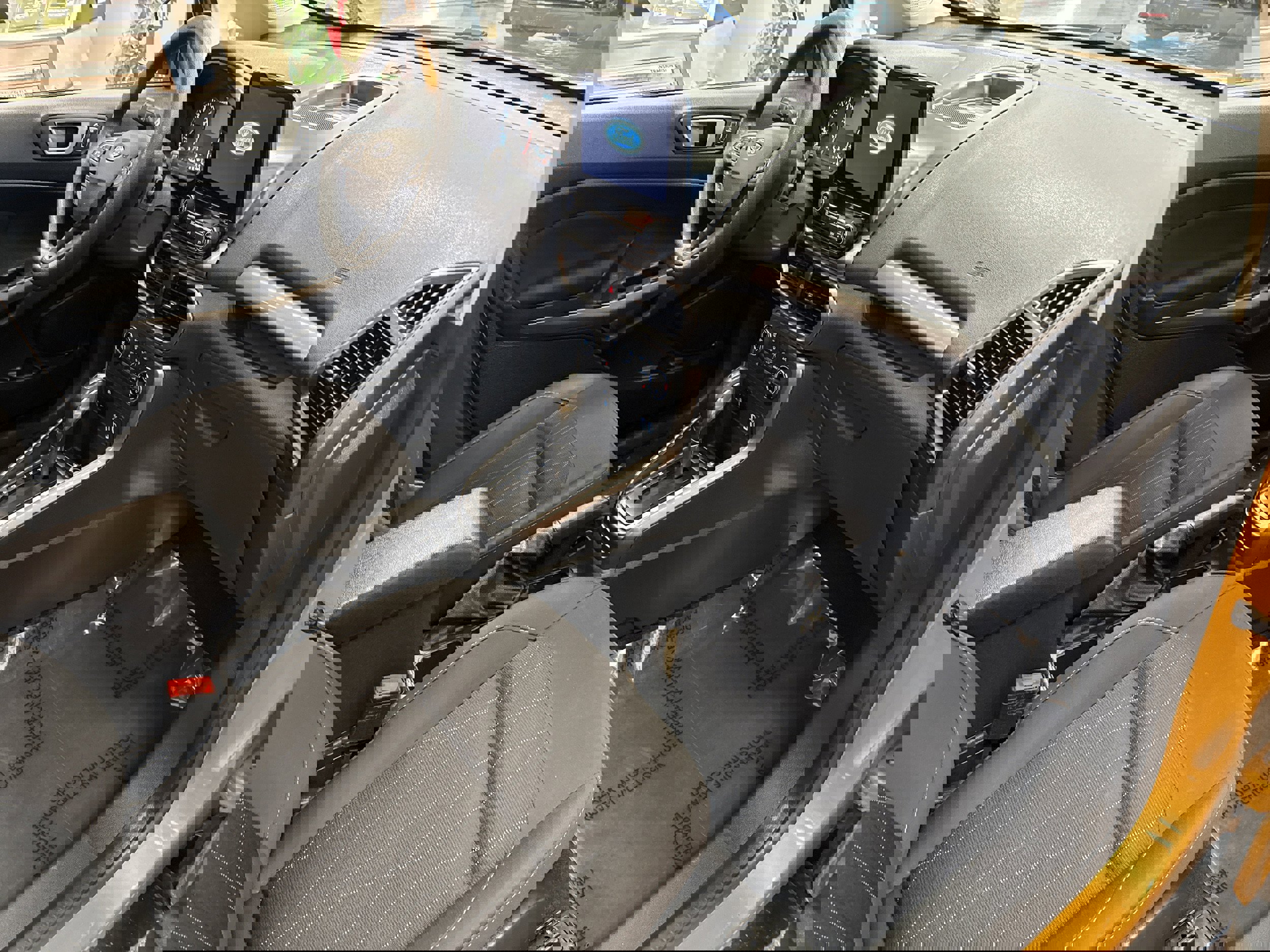 Used 2021 Ford EcoSport SE image 17