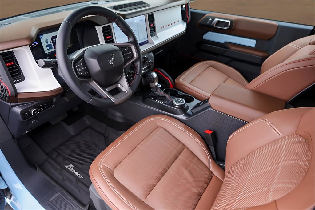 Used 2024 Ford Bronco Heritage Edition image 11