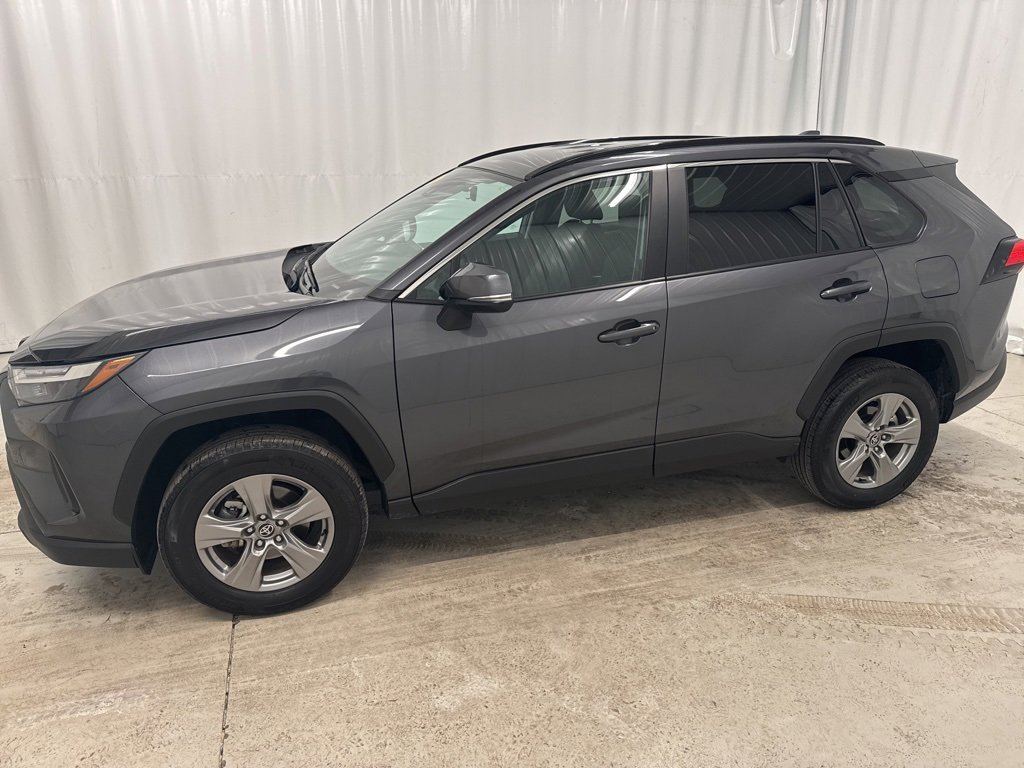 Used 2025 Toyota RAV4 XLE image 2
