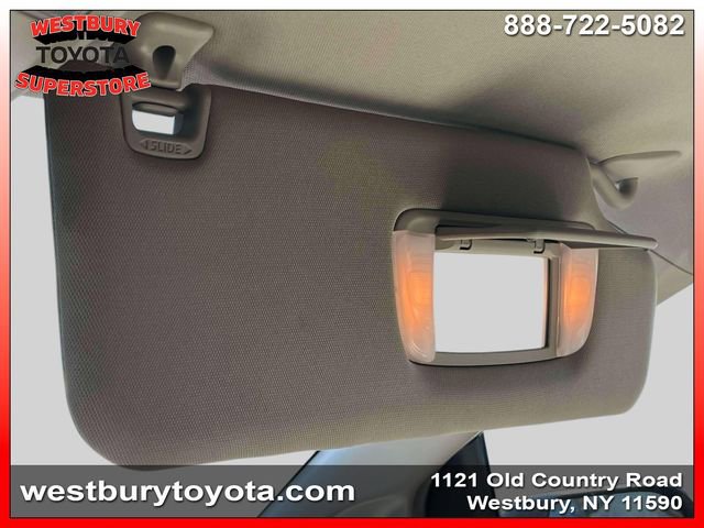 Used 2017 Toyota Sienna XLE w/ XLE Navigation Package image 32