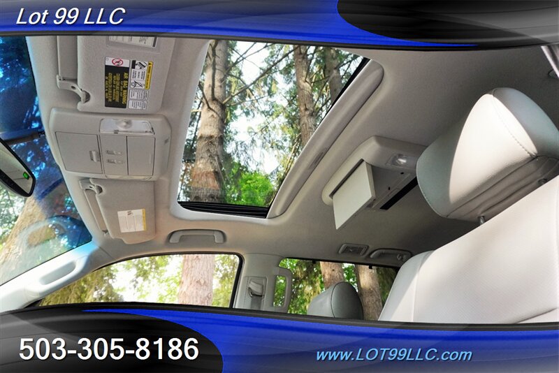 Used 2011 Toyota Sequoia Platinum AWD/4WD image 3