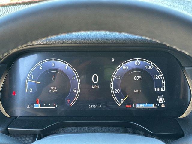 Used 2025 Jeep Grand Cherokee Altitude AWD/4WD image 13