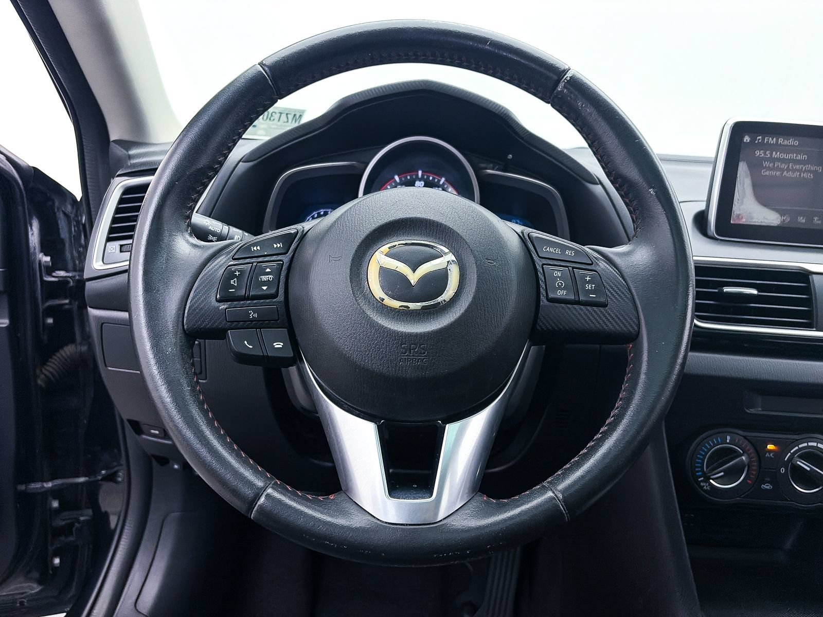 Used 2016 MAZDA MAZDA3 i Touring FWD image 25