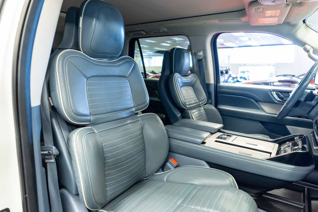Used 2022 Lincoln Navigator Black Label image 14