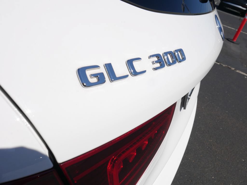 Used 2022 Mercedes-Benz GLC 300 4MATIC image 12