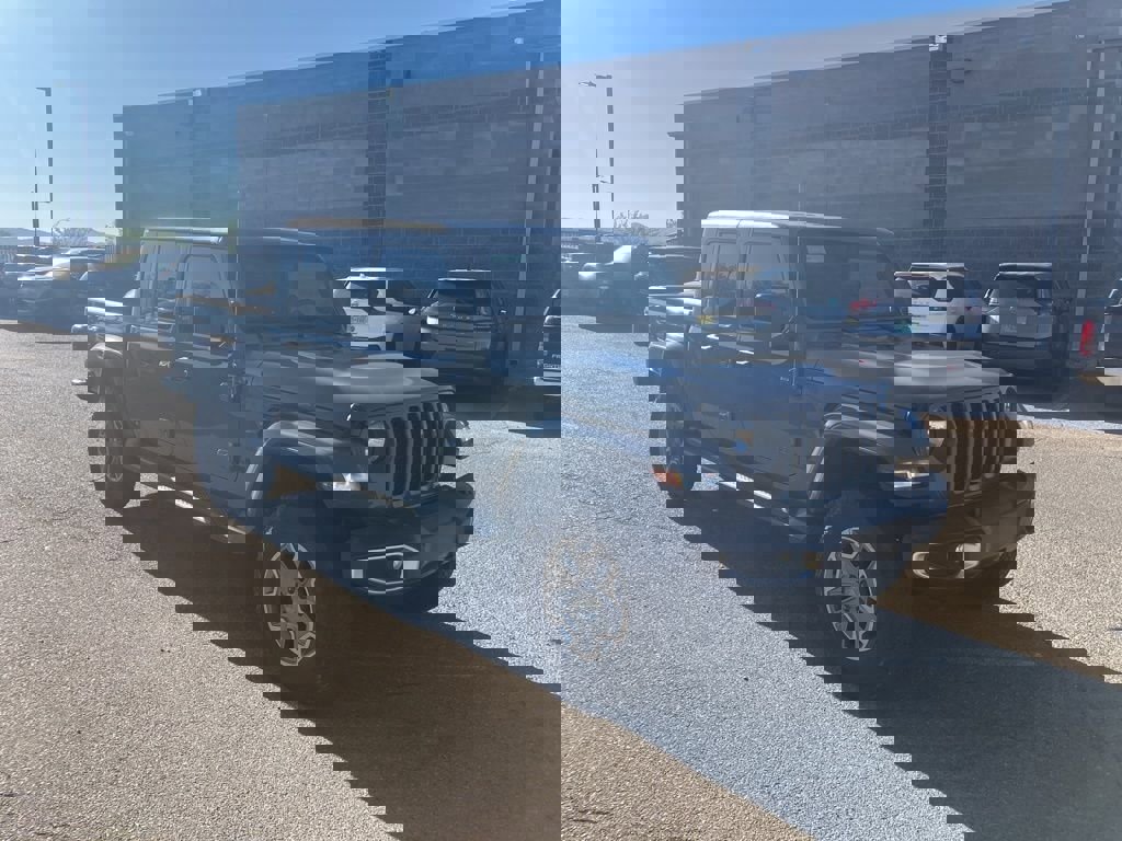 Used 2020 Jeep Gladiator Sport w/ Quick Order Package 24S AWD/4WD image 3