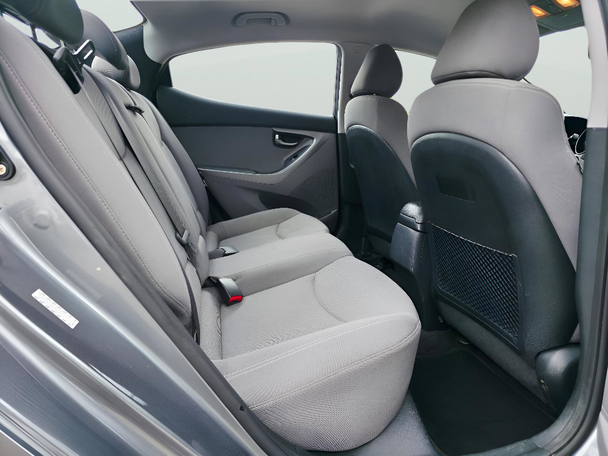 Used 2016 Hyundai Elantra SE FWD image 10