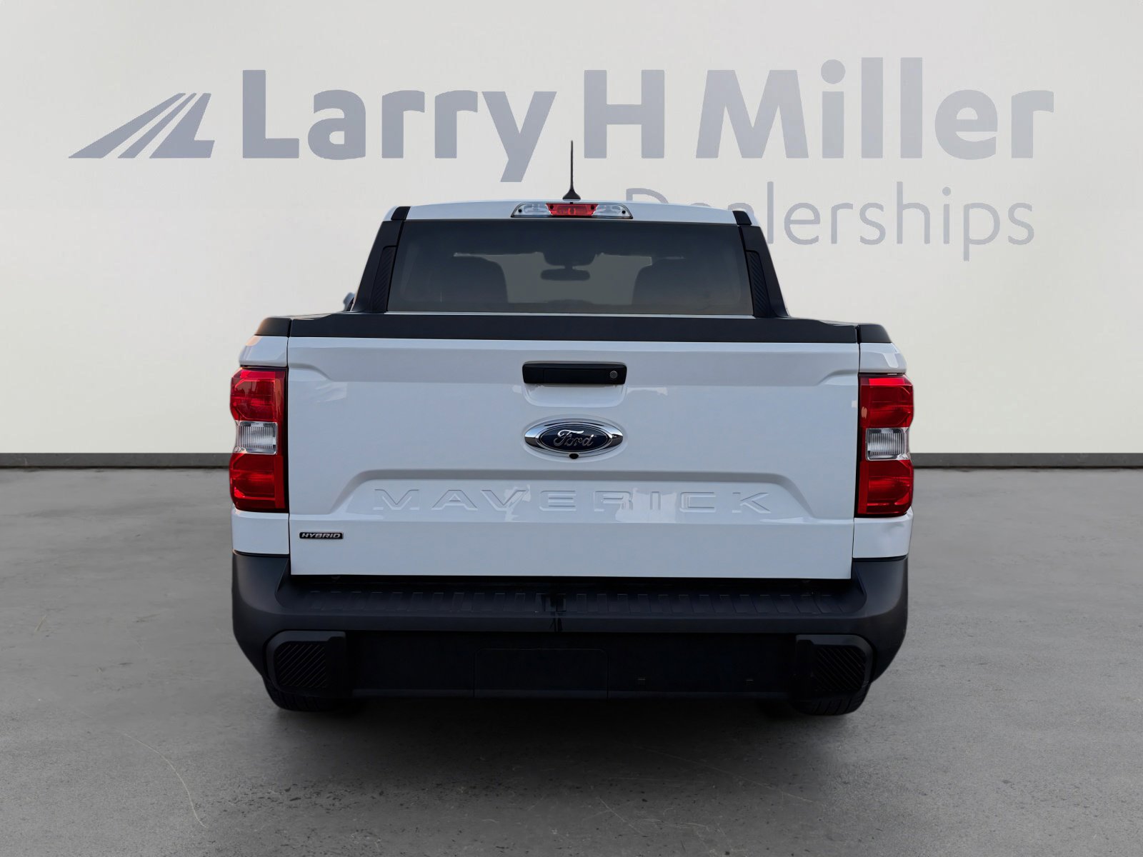 Certified 2024 Ford Maverick XL FWD image 4