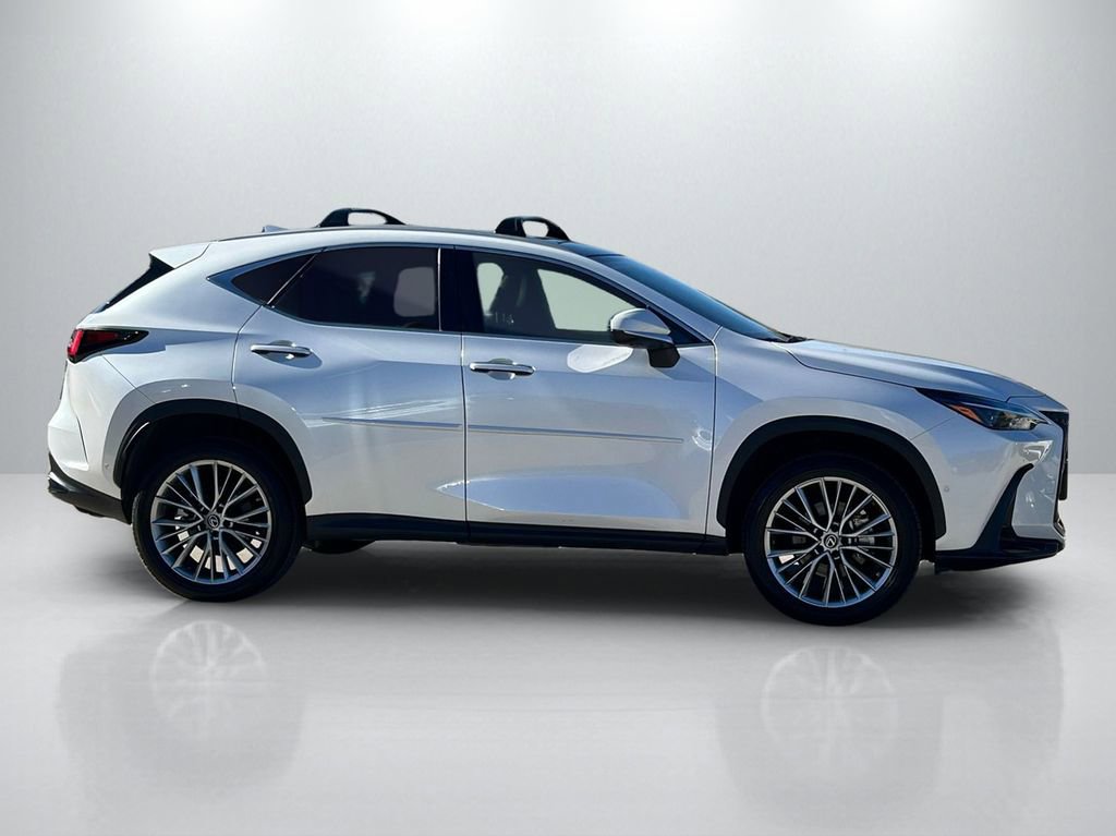 Used 2023 Lexus NX 350h AWD w/ Vision Package image 4
