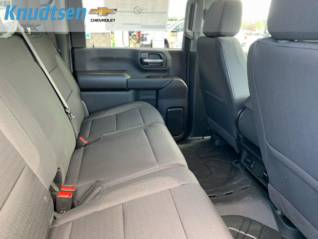 New 2026 Chevrolet Silverado 2500 Custom w/ Custom Value Package AWD/4WD image 14