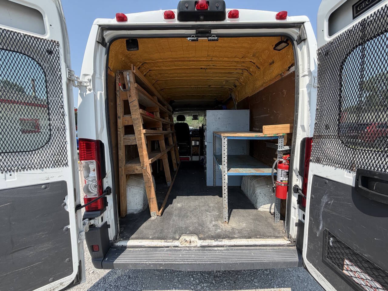 Used 2014 RAM ProMaster 2500 w/ Cargo Convenience Group FWD image 16