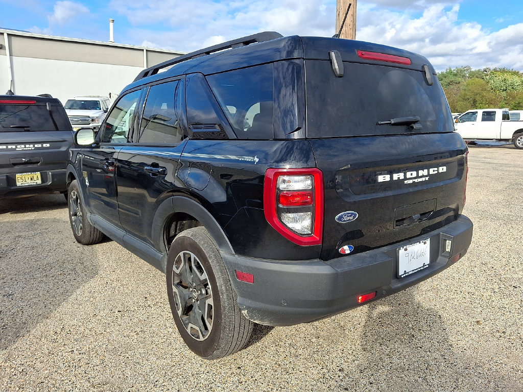 Used 2023 Ford Bronco Sport Outer Banks w/ Tech Package AWD/4WD image 6