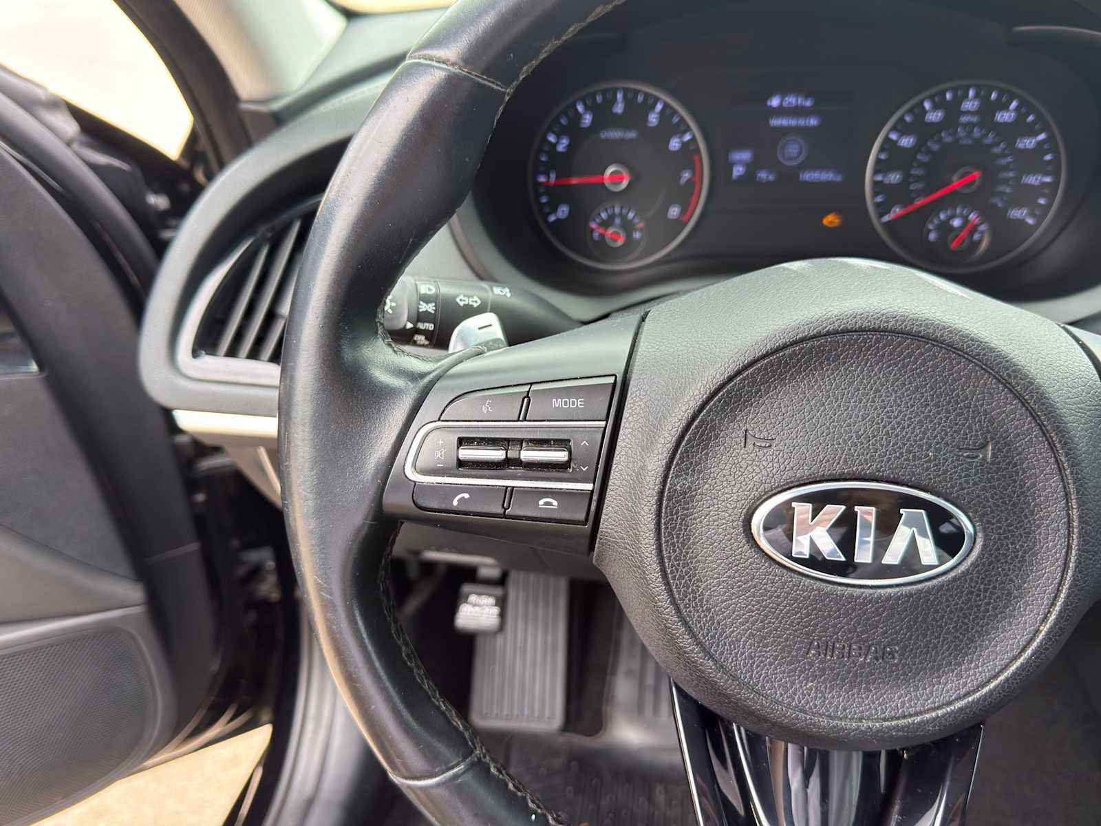 Used 2019 Kia Stinger RWD image 14