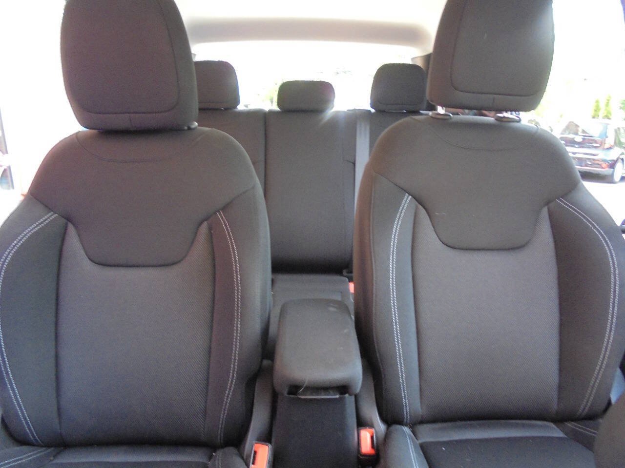 Used 2020 Jeep Renegade Sport AWD/4WD image 13