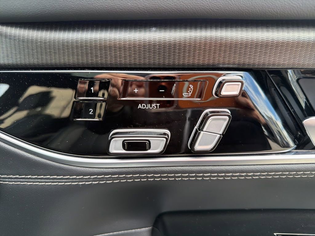 Used 2024 Jeep Grand Wagoneer Series II w/ Quick Order Packagew 28T image 41