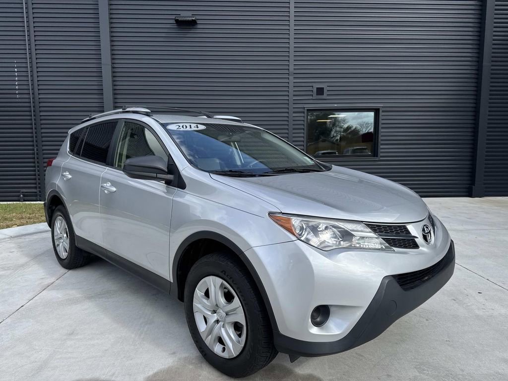 Used 2014 Toyota RAV4 LE image 9