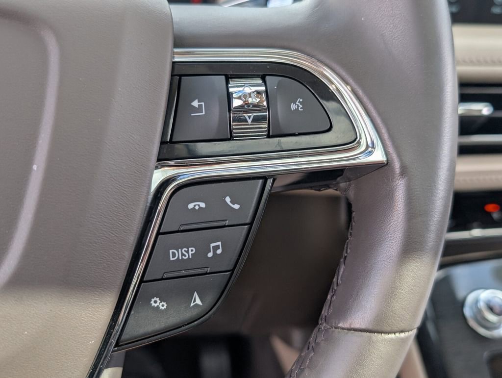 Used 2023 Lincoln Nautilus Reserve image 24