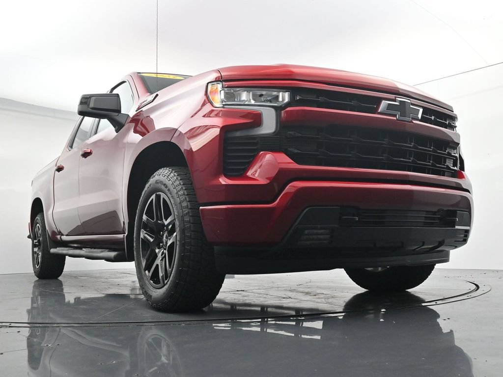 Used 2023 Chevrolet Silverado 1500 RST AWD/4WD image 32