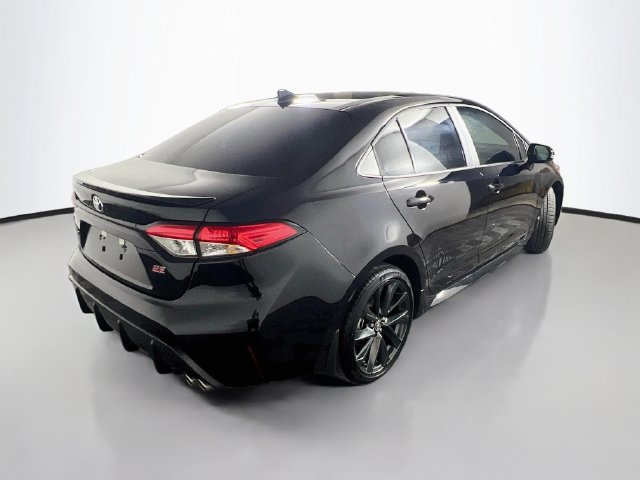 Used 2026 Toyota Corolla SE FWD image 8