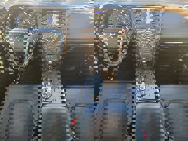 Used 2017 INFINITI QX80 2WD w/ Driver Assistance Package image 10