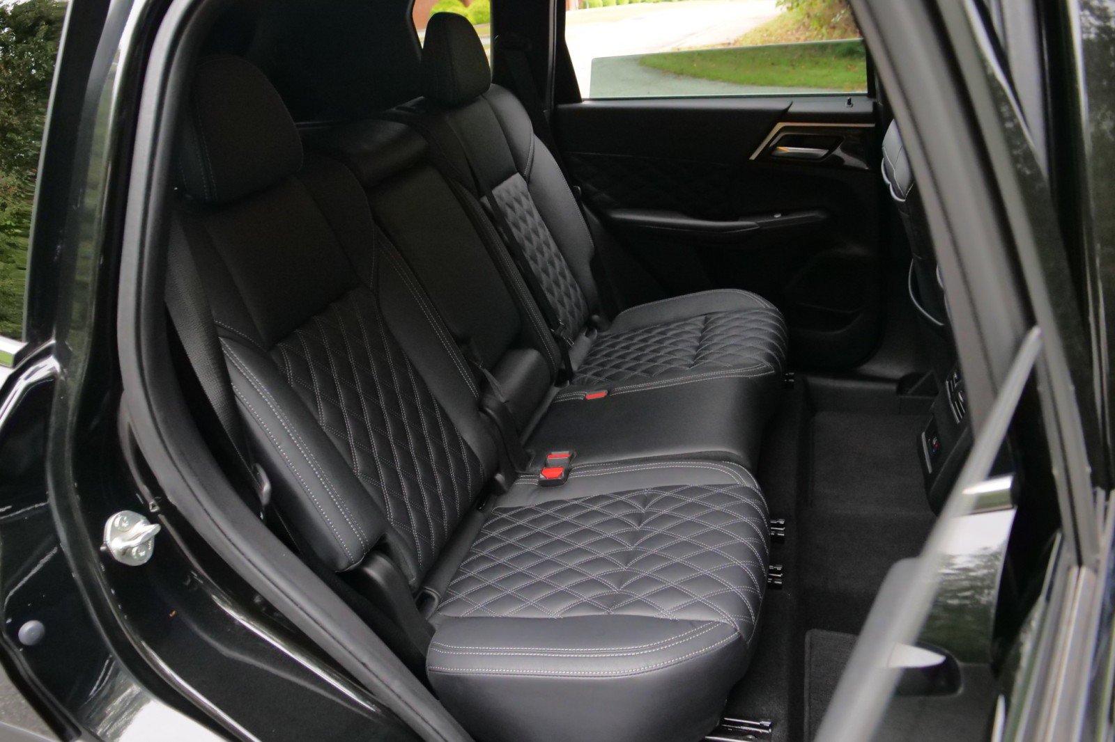 Used 2022 Mitsubishi Outlander SEL AWD/4WD image 31