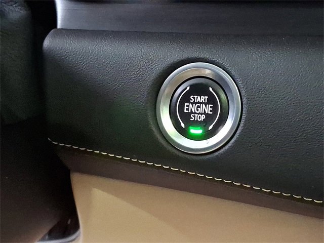 Used 2022 Cadillac Escalade Premium Luxury w/ Performance Package image 21