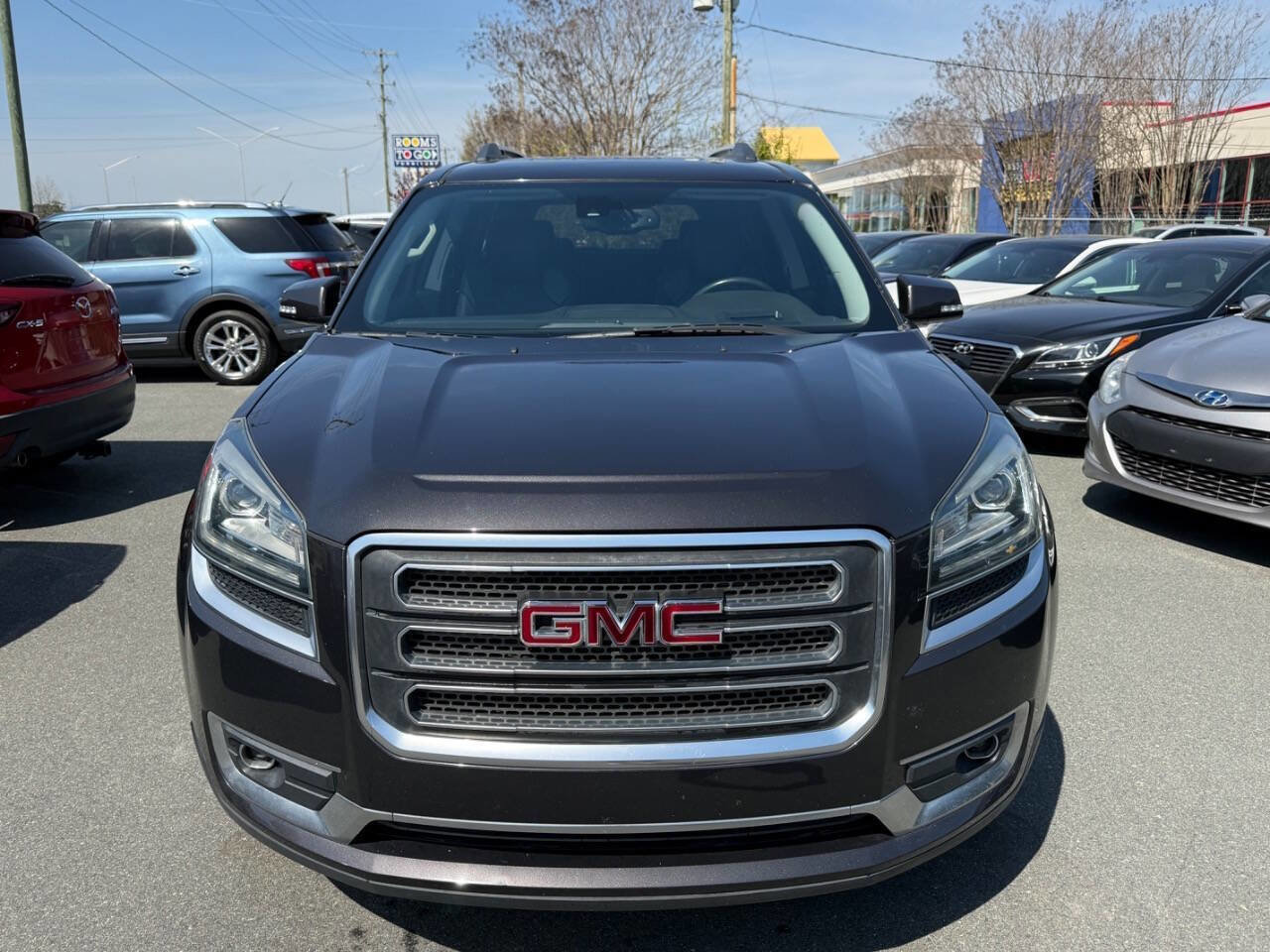 Used 2017 GMC Acadia Limited SLT FWD image 2
