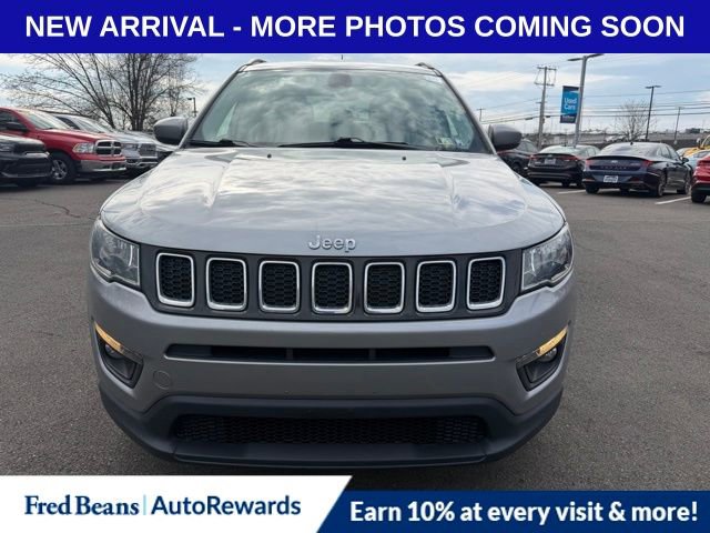 Used 2020 Jeep Compass Latitude image 2