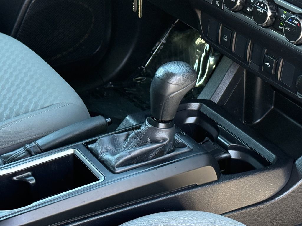 Used 2021 Toyota Tacoma SR image 10