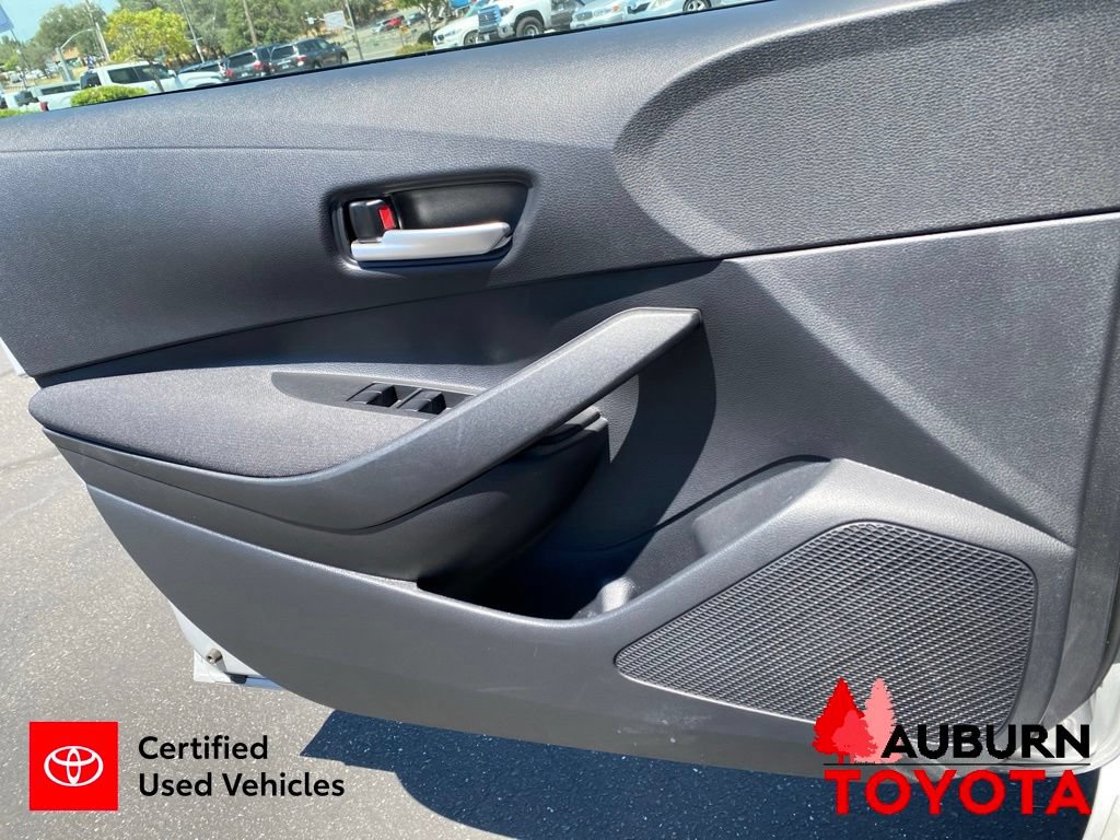 Certified 2026 Toyota Corolla SE w/ SE Package FWD image 31