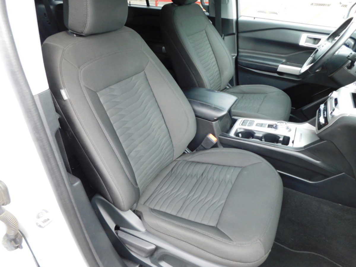 Used 2021 Ford Explorer XLT image 22
