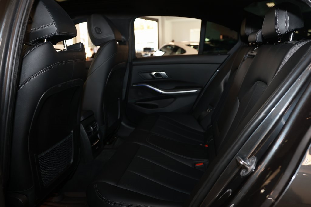 Used 2022 BMW M340i xDrive w/ Driving Assistance Package image 12