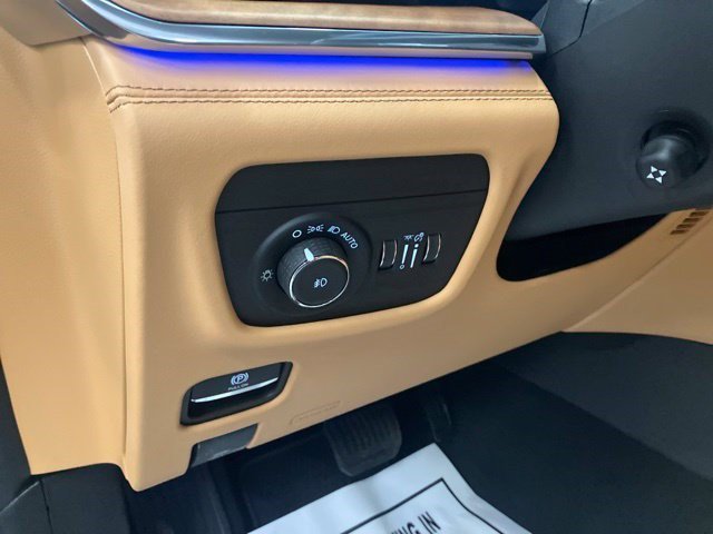 New 2026 Jeep Grand Cherokee Summit w/ Obsidian Package AWD/4WD image 14