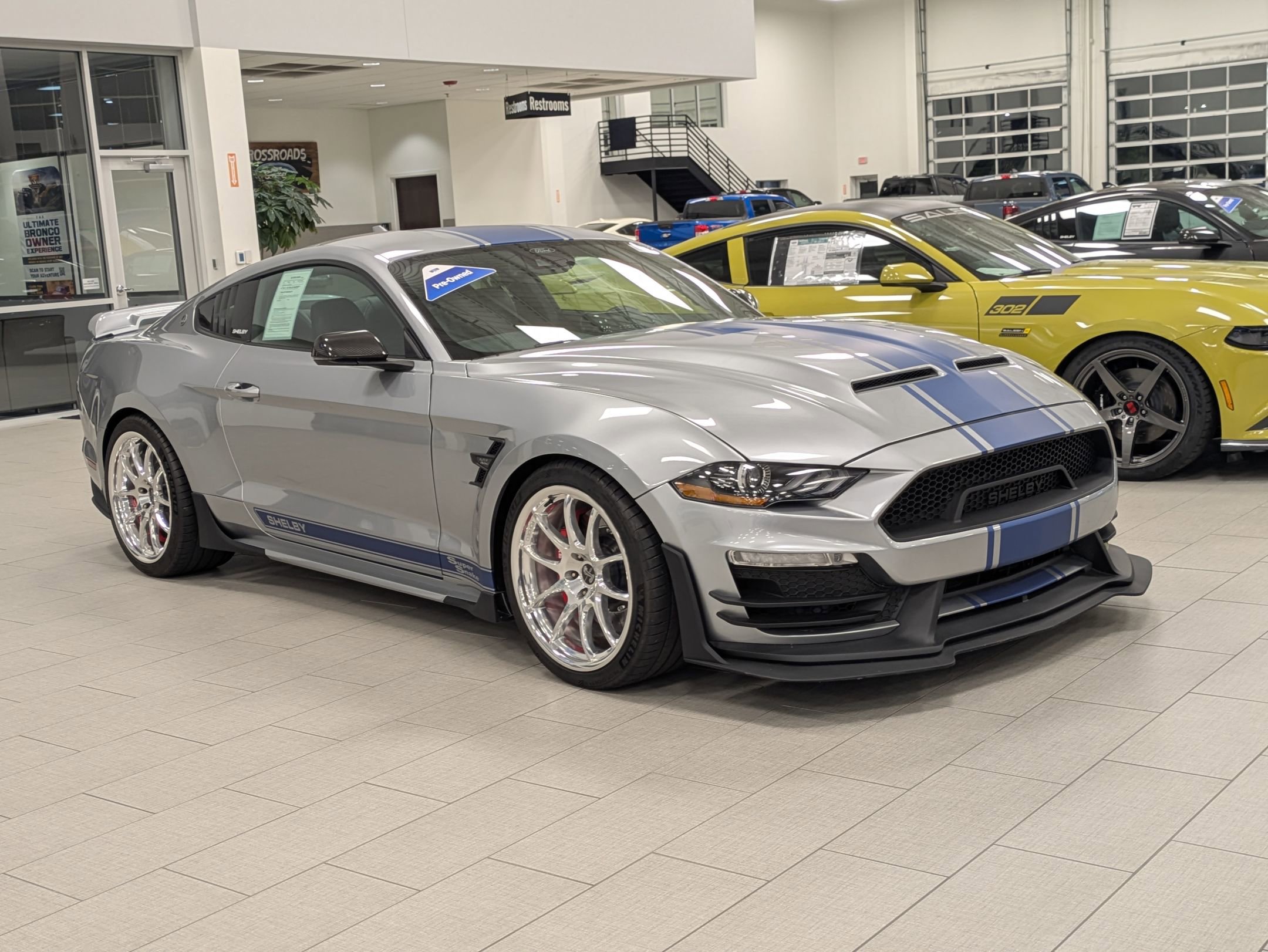 Used 2022 Ford Mustang GT Premium w/ GT Performance Package RWD image 1