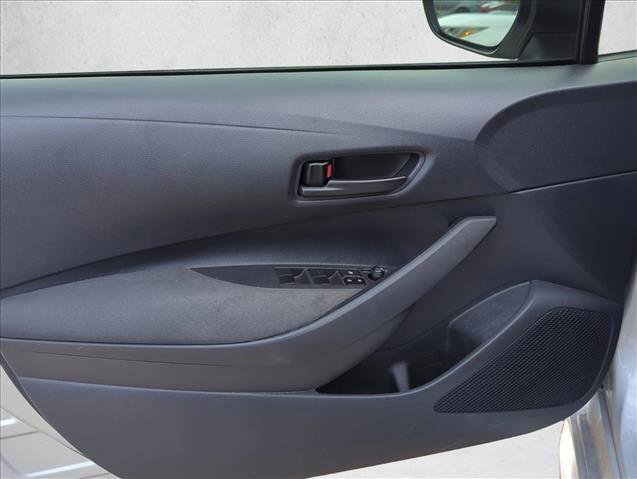 Used 2025 Toyota Corolla LE FWD image 7