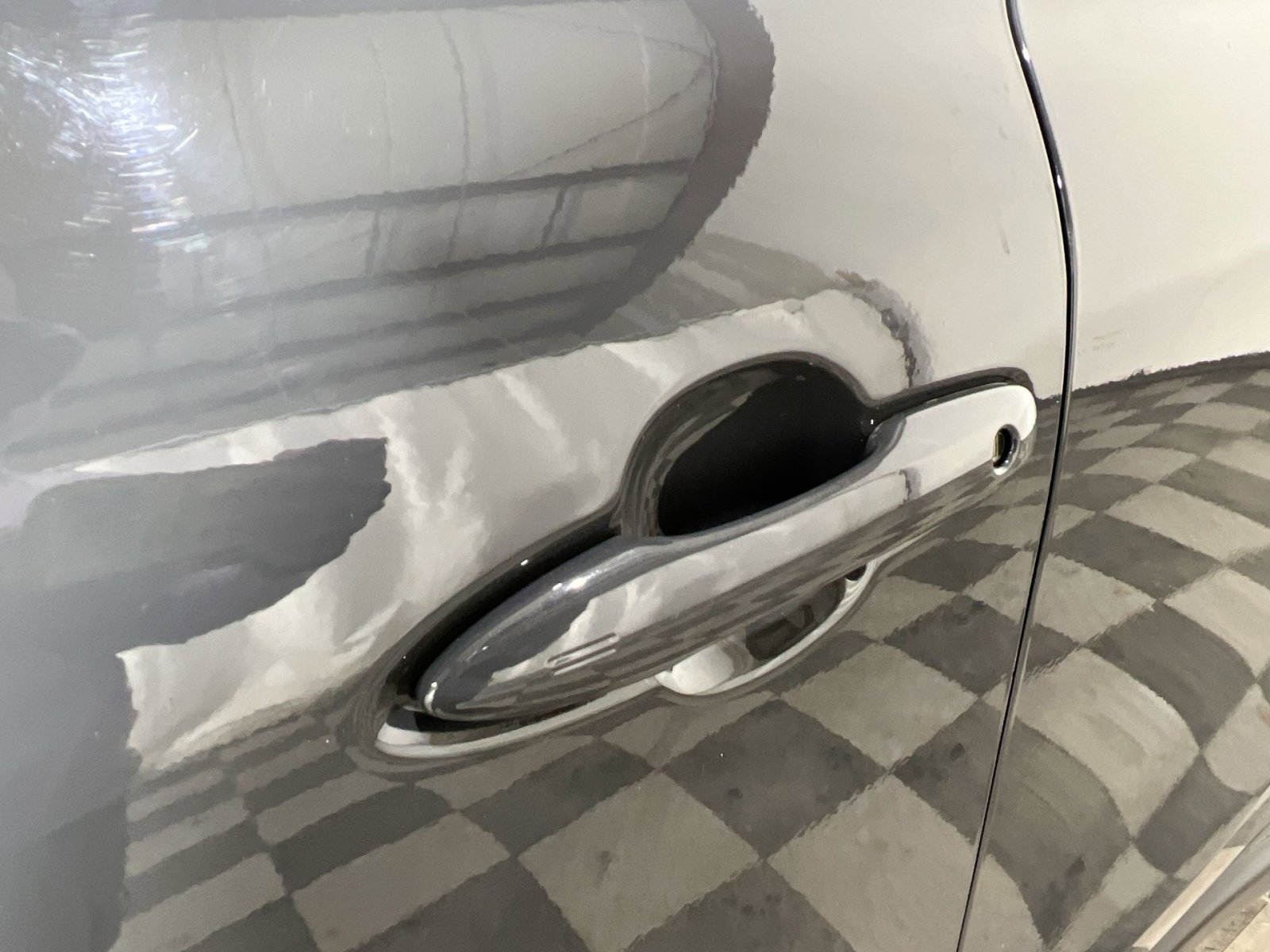 Used 2024 Toyota Venza XLE image 15