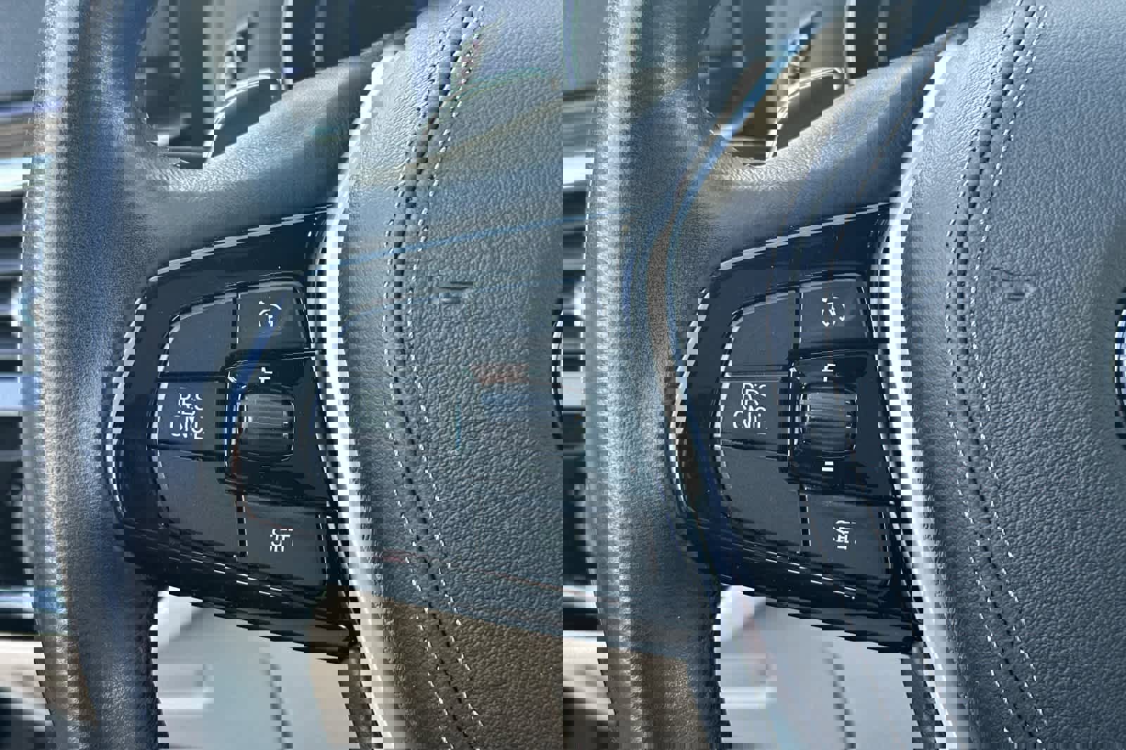 Used 2019 BMW 530e image 26