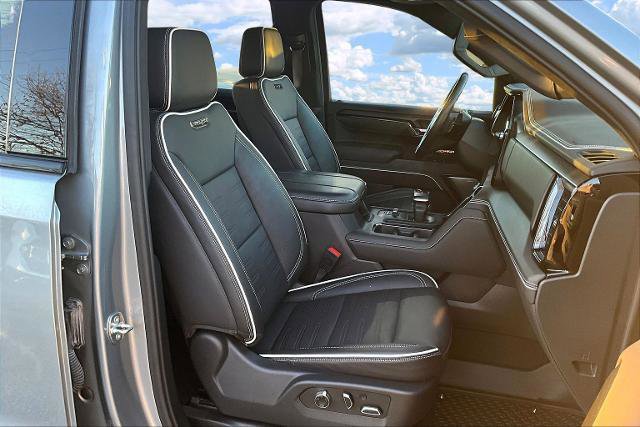 Used 2024 GMC Sierra 1500 AT4X image 29