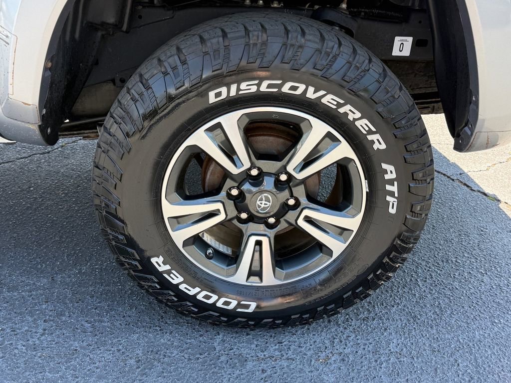 Used 2021 Toyota Tacoma SR5 image 15