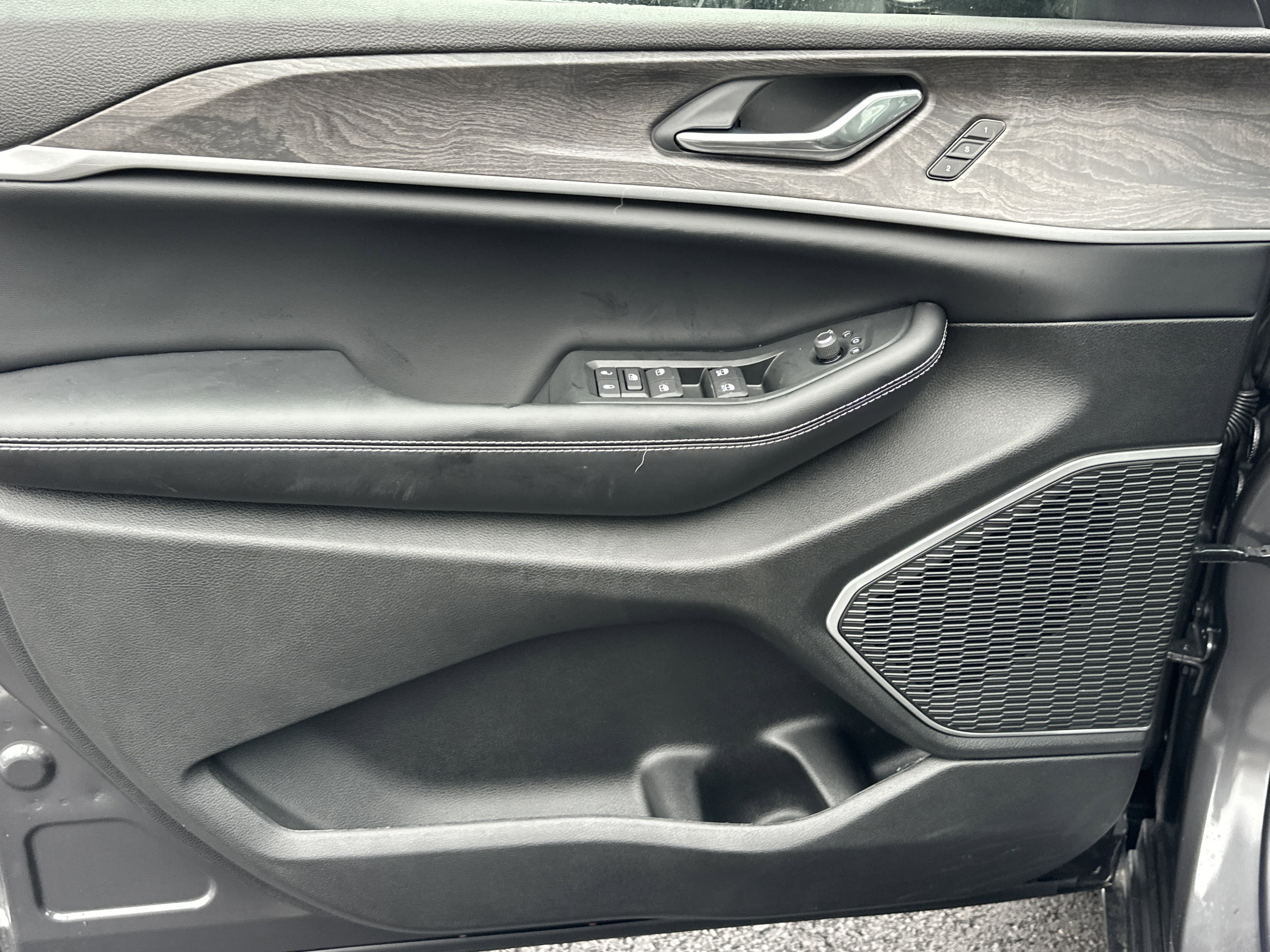 New 2026 Jeep Grand Cherokee Limited w/ Limited Altitude Package image 31