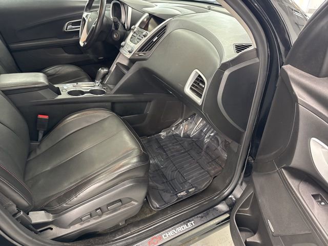 Used 2016 Chevrolet Equinox LTZ w/ Enhanced Convenience Package image 22