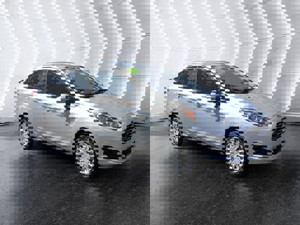 Used 2017 Ford Fiesta S image 1