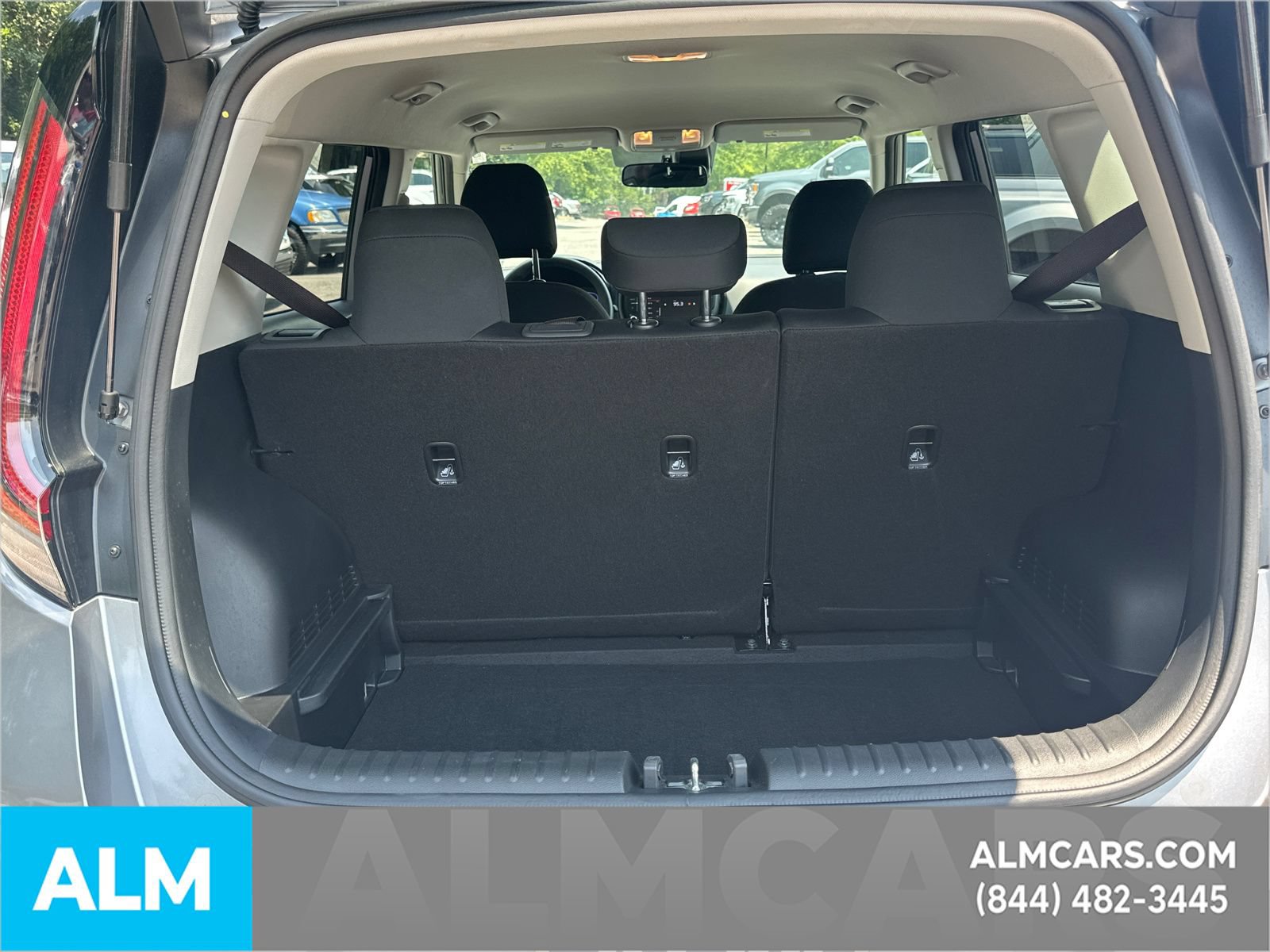 Used 2025 Kia Soul LX w/ LX Technology Package FWD image 20