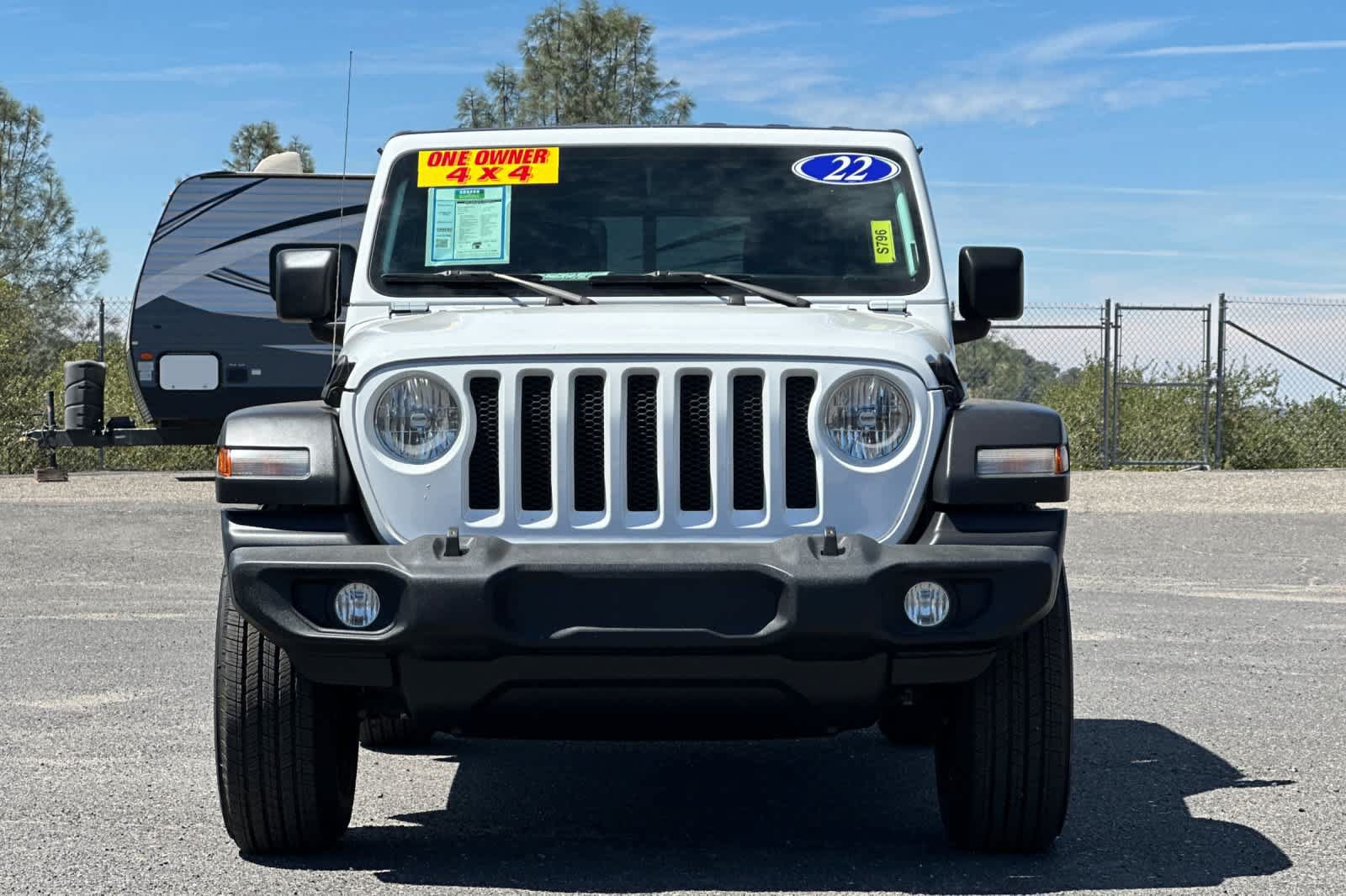 Used 2022 Jeep Wrangler Sport AWD/4WD image 8